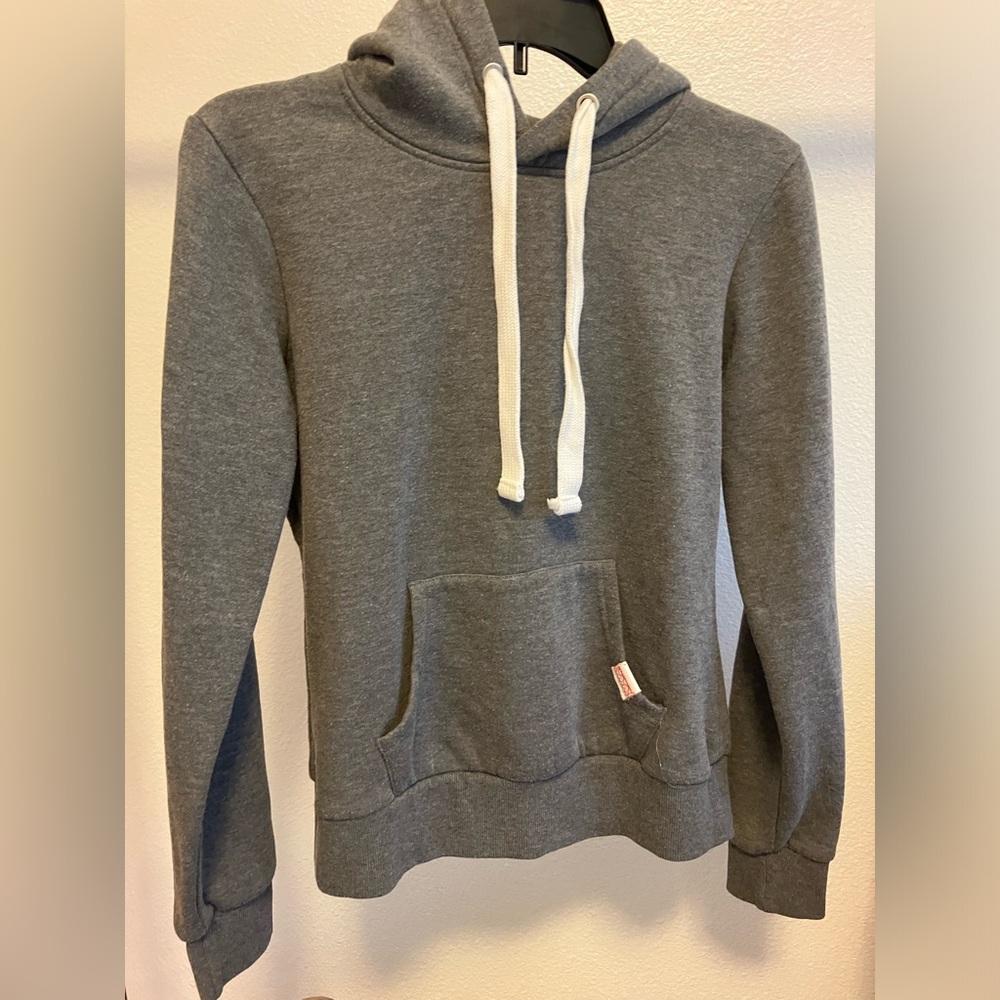 🌸 3/$15 EUC Women’s sweater